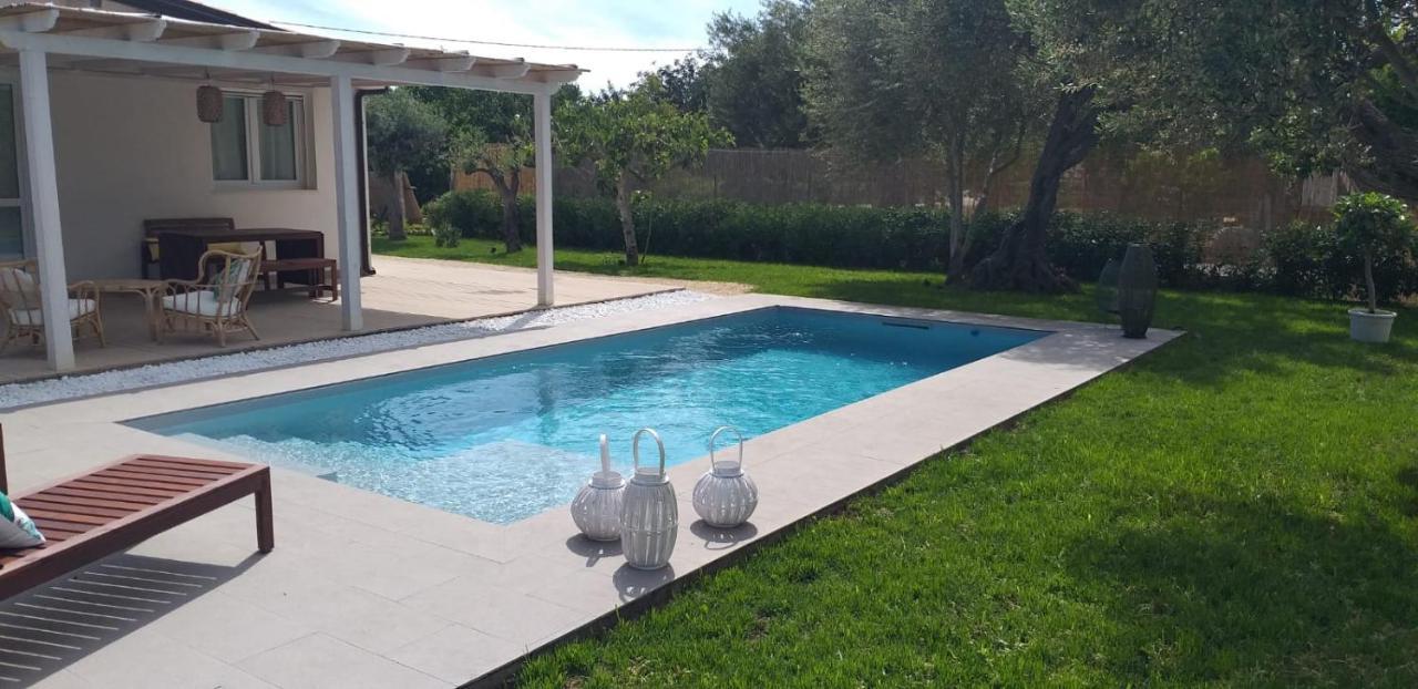 Villa Federica Con Piscina/With Pool Santa Maria Del Focallo Extérieur photo