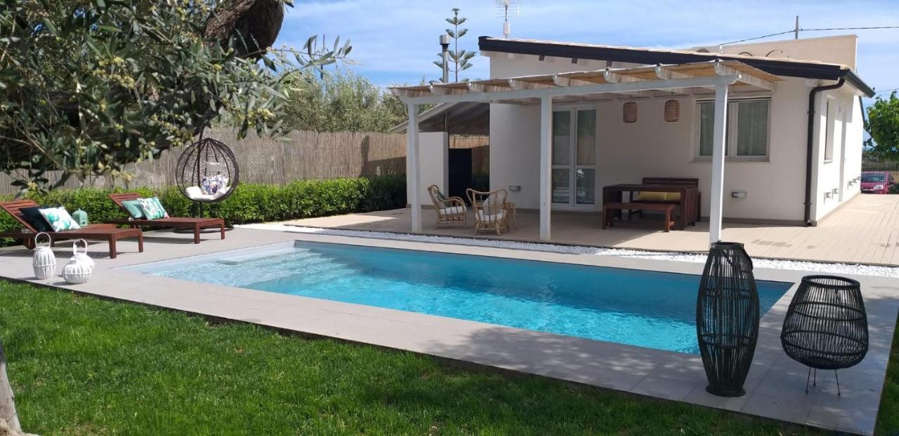 Villa Federica Con Piscina/With Pool Santa Maria Del Focallo Extérieur photo