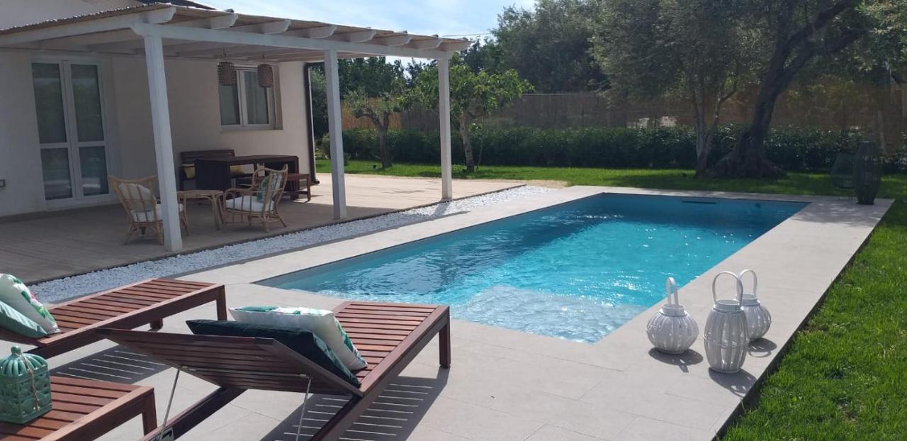 Villa Federica Con Piscina/With Pool Santa Maria Del Focallo Extérieur photo